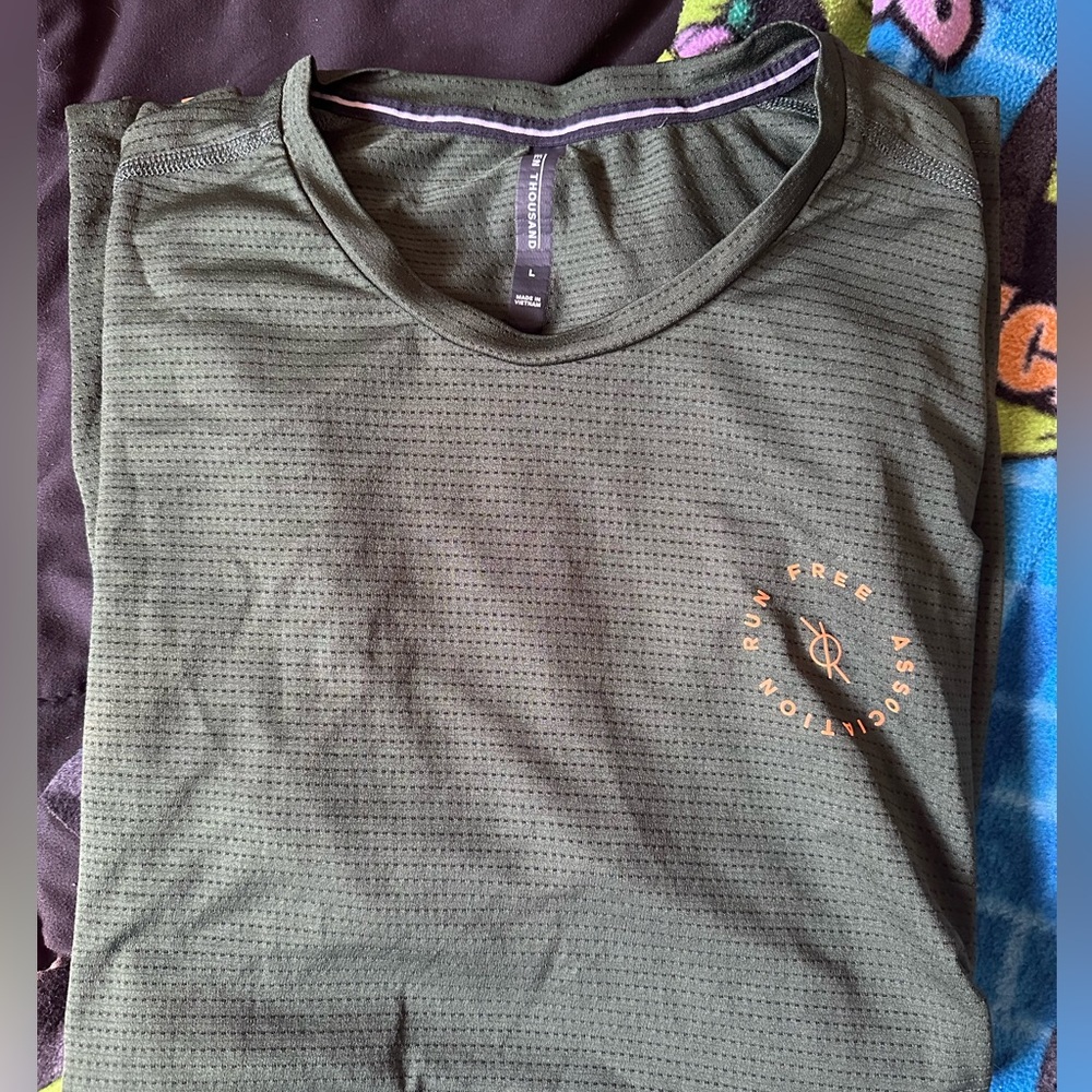Ten Thousand FAR shirt size large- slim fit